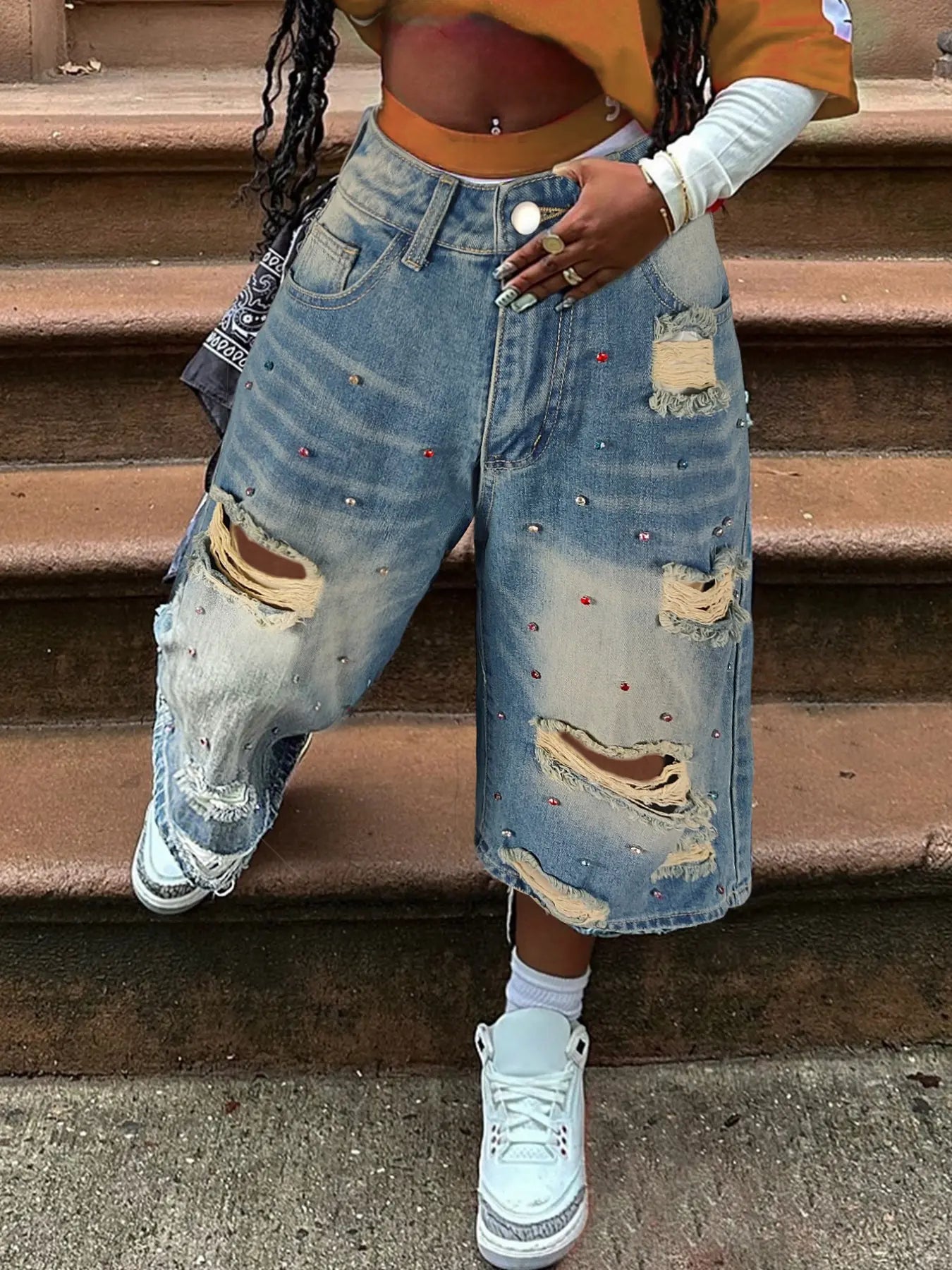 Vintage Light Wash Rhinestone Distressed Denim Capris, High Rise Oversized Baggy Fit 3/4 Jeans, Trendy 90S Hip Hop Streetwear Edgy Bottoms Pants Women