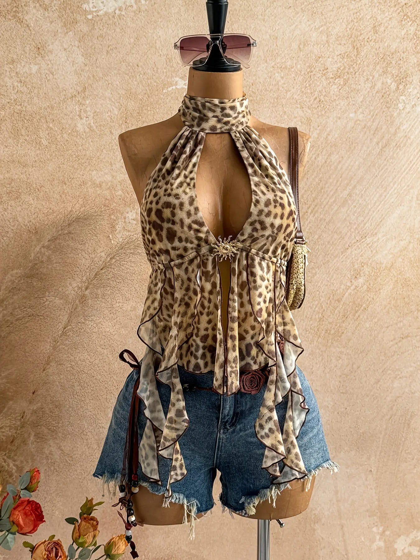 Women'S Leopard Print Scarf Backless Sleeveless Bow Tie Short Top, Casual Sleeveless Halter, Fitted Boho Bohemian Chic Style, Suitable for Beach, Holiday, Wedding, Music Festival, All Seasons