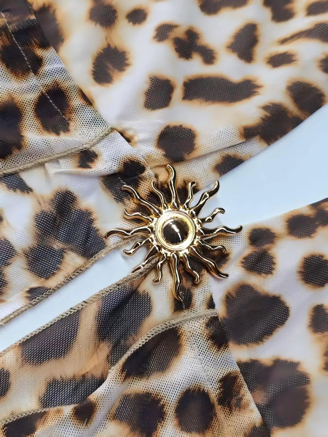 Women'S Leopard Print Scarf Backless Sleeveless Bow Tie Short Top, Casual Sleeveless Halter, Fitted Boho Bohemian Chic Style, Suitable for Beach, Holiday, Wedding, Music Festival, All Seasons